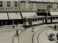 Tramvaj na križanju Ilice i Frankopanske 1930. godine (Foto Vladimir Horvat).jpg